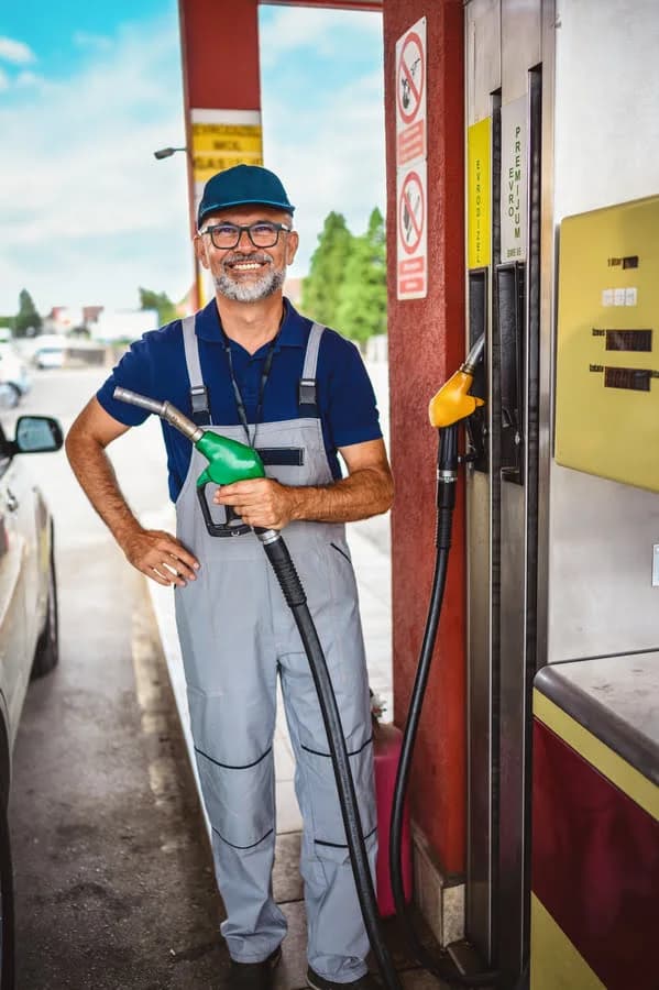 Nova gasolina com 32% de etanol: economia ou armadilha? Como proteger seu bolso