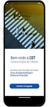 Tela de login do aplicativo Carteira Digital de Trânsito (CDT) mostrando uma movimentação de pedestres na faixa de pedestres, com destaque para a mensagem de boas-vindas ao usuário.