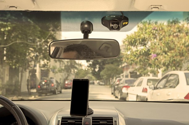 99 lança câmera de segurança que grava dentro e fora do carro, em São Paulo