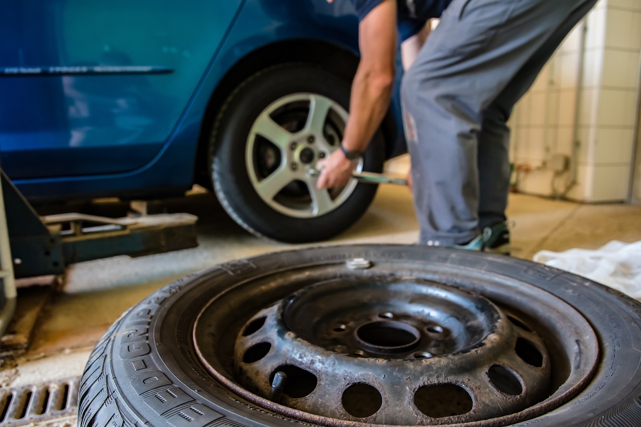 Veja um passo a passo completo de como trocar pneu!